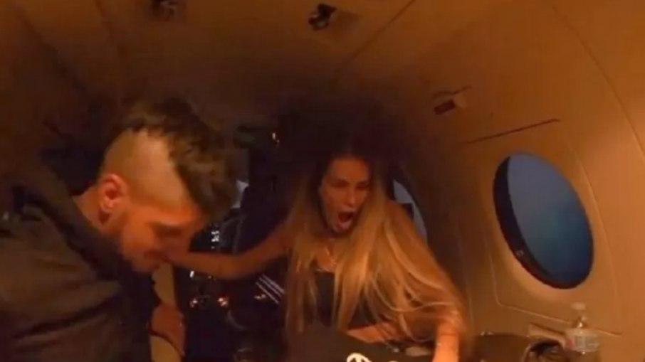 Yasmin Brunet compartilha tensão em jatinho com Gabriel Medina