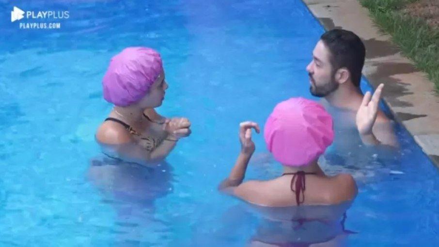 'A Fazenda 13': Aline e Valentina aconselham Rico sobre comportamento explosivo