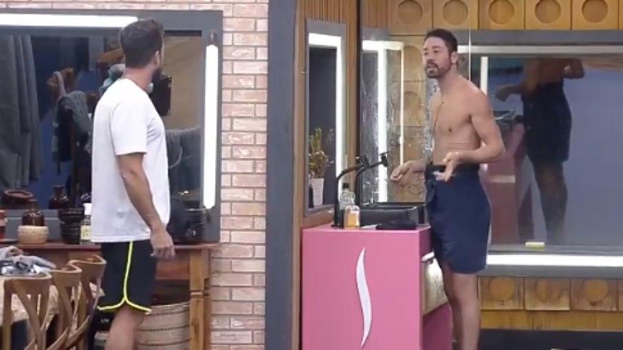 'A Fazenda 13': Erasmo chama Rico de hipócrita e ataca peão por punição