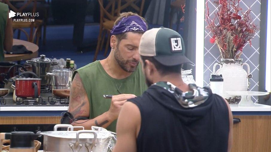 'A Fazenda 13': Victor Pecoraro fala de briga com Rico: 