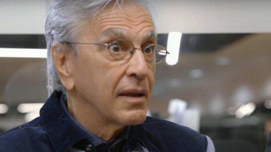 Caetano Veloso teve crise de riso nos bastidores de vídeo do Porta dos Fundos