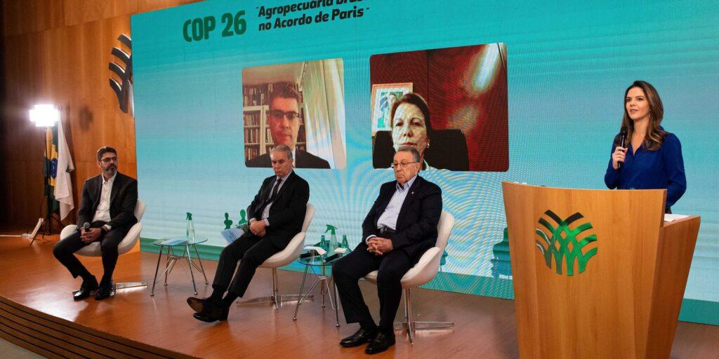 CNA entrega ao governo propostas da agropecuária para COP26