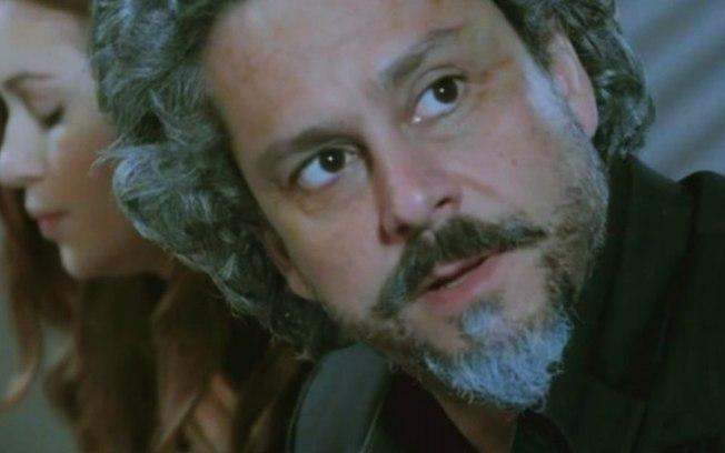 'Império': José Alfredo surta, humilha Maria Marta e apanha