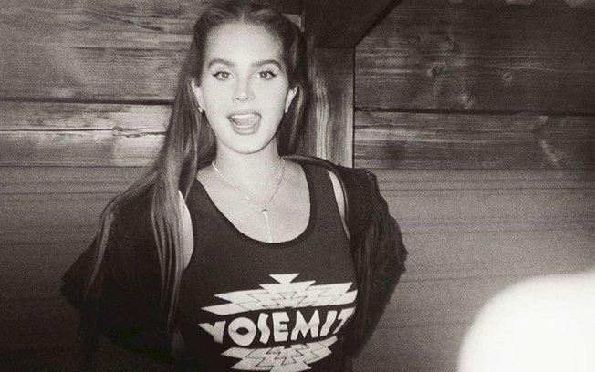 Lana Del Rey alcança o topo dos discos de vinil mais vendidos no Reino Unido