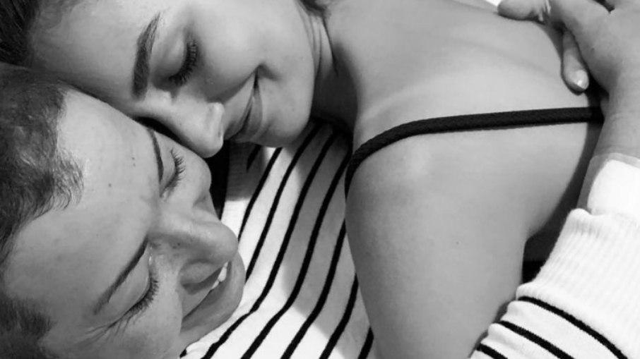 Marina Moschen lamenta morte da mãe e a homenageia: 'Voa livre'