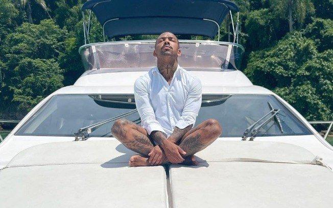 Nego do Borel é visto em Itacuruçá visivelmente abalado