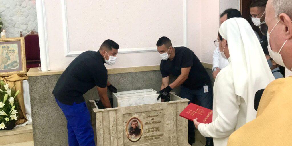 Restos mortais de Antoninho da Rocha já estão em São José dos Campos