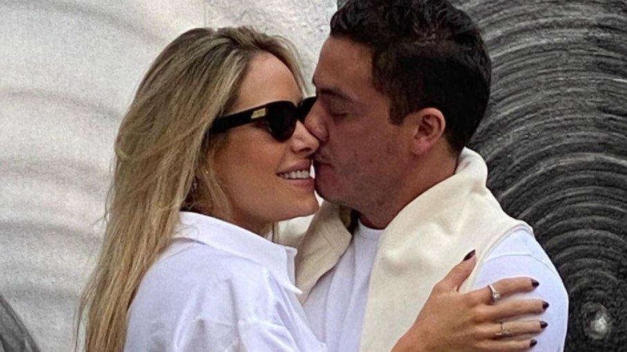 Wesley Safadão e Thyane Dantas negam acordo com MP após furarem fila da vacina