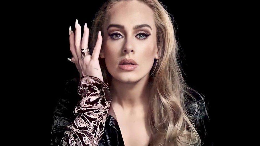 A pedido de Adele, Spotify remove botão aleatório de seus álbuns
