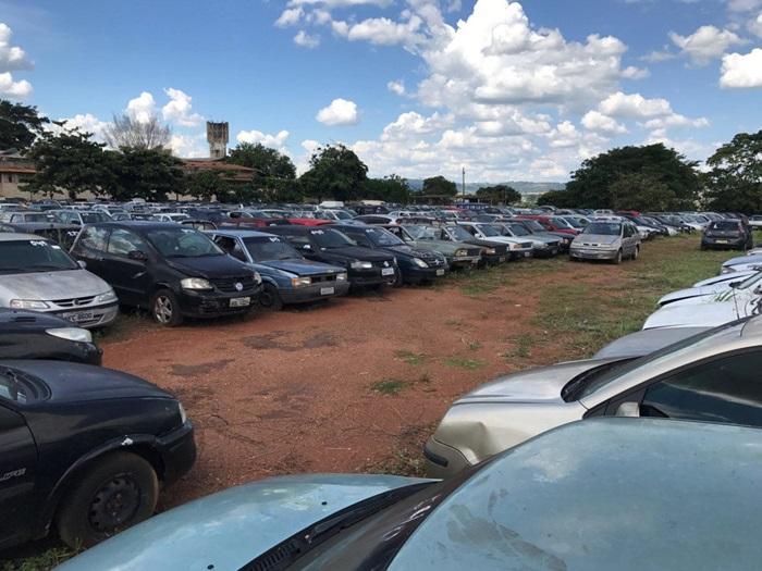 Detran leiloará mais de 9 mil veículos em dezembro