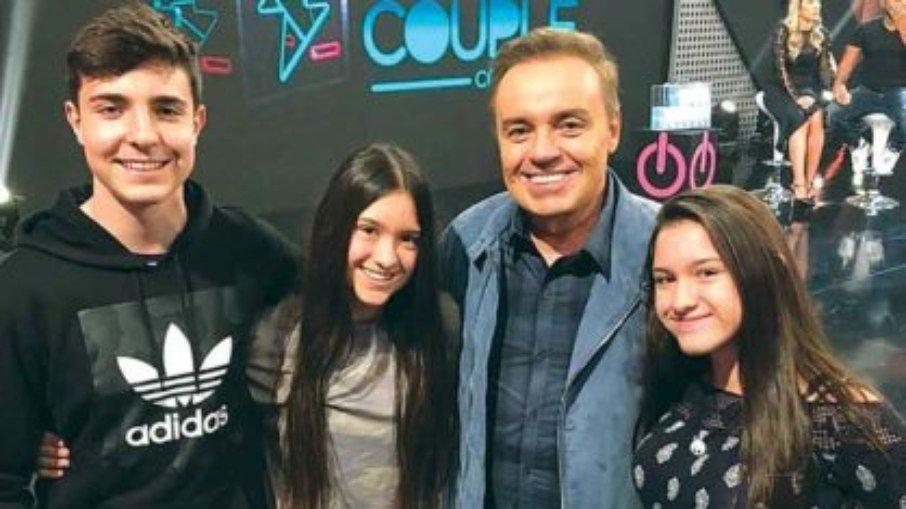 Dois anos depois da morte de Gugu, filhos se cadastram como doadores de órgãos