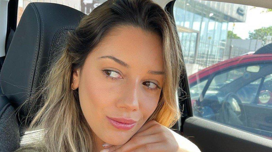Ex de Arrascaeta surge nas redes após direta de Anitta e torcida pede volta