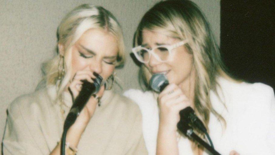 Luísa Sonza retorna aos palcos e homenageia Marília Mendonça