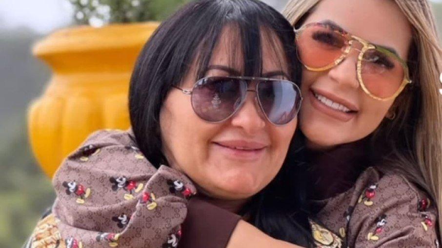 Mãe de Deolane participa de esquema de pirâmide no Instagram e vende seguidores