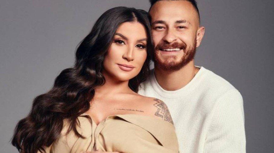 Marido de Boca Rosa curte balada com mulheres e fãs apontam traição