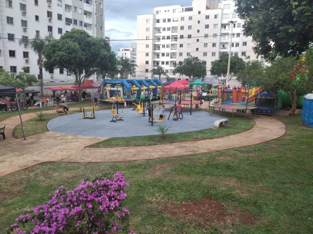 Moradores do Setor Negrão de Lima recebem praça revitalizada
