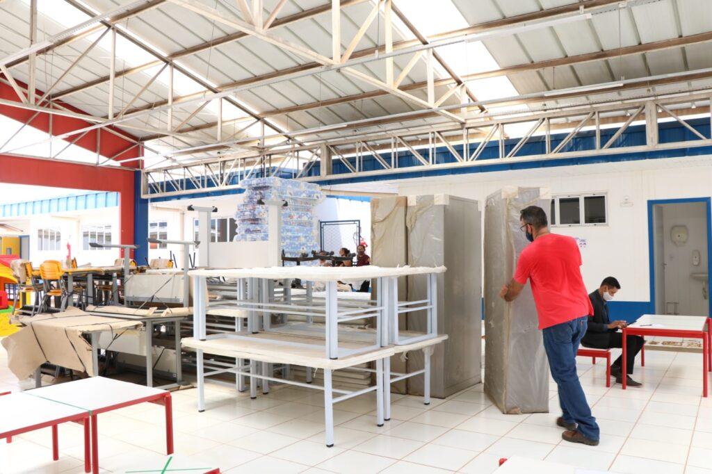 Prefeitura realiza nova entrega de mobiliários à instituições educacionais