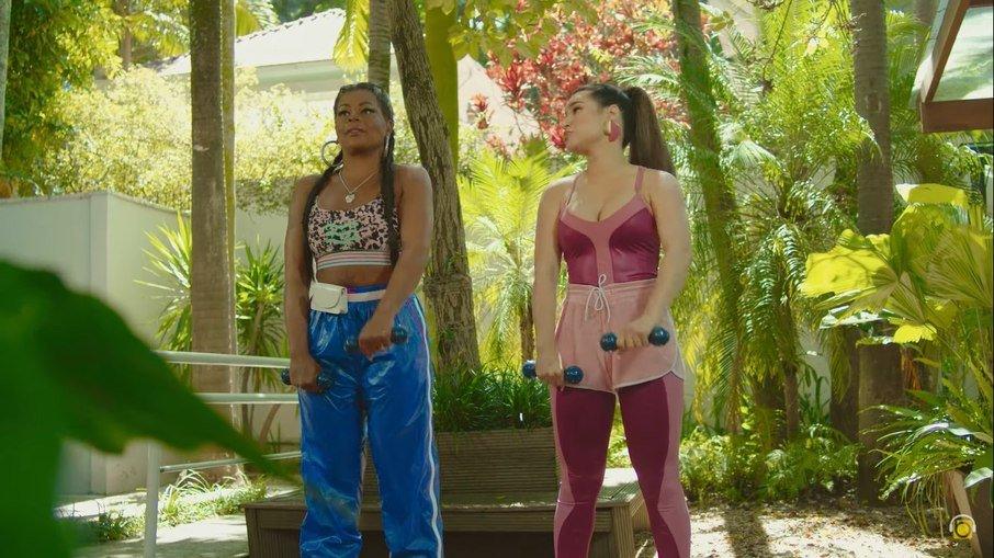 Raissa Barbosa e Jojo Todynho participam de clipe de Tati Quebra Barraco