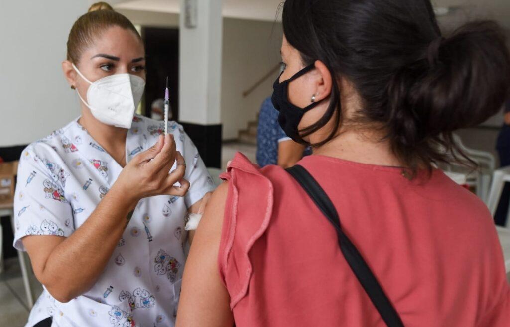 Secretaria da Mulher + Saúde nos Bairros terá vacinação contra Covid, H1N1 e HPV