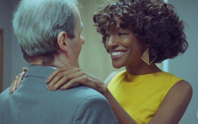 'Um Lugar ao Sol': Túlio ganha dica de ouro e arranca a máscara de Christian