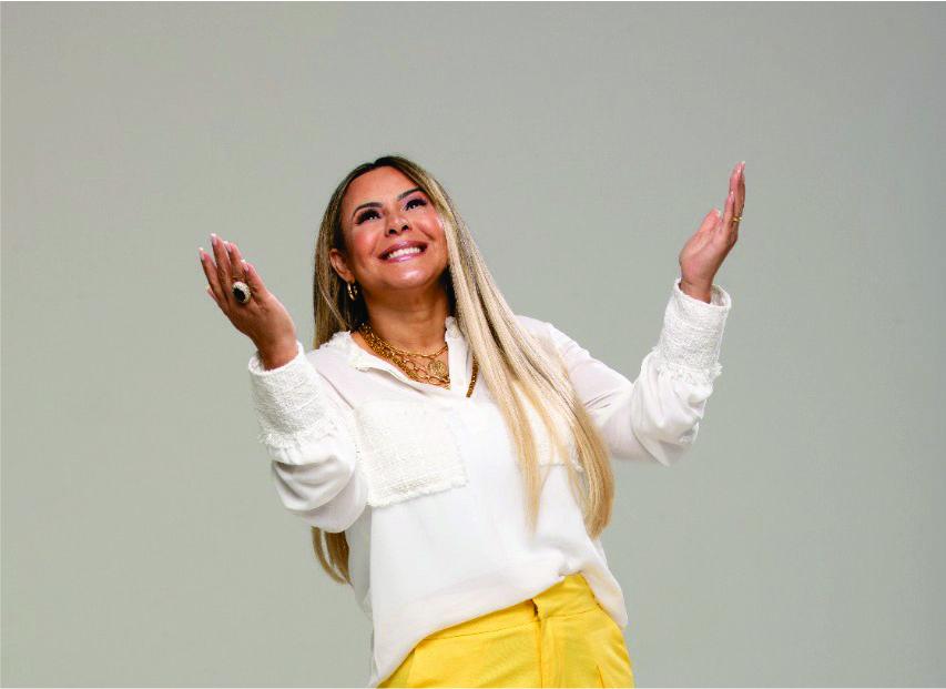 Virgínia Arruda confirma a participação de Latino e Michael Bethany na gravação de seu novo DVD