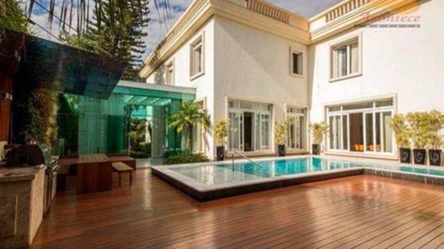 Fernanda Lima coloca à venda mansão de R$ 25 mi que comprou de Ronaldo