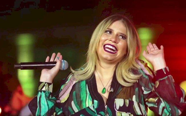 Marília Mendonça: família não quer abrir diário da cantora encontrado no avião