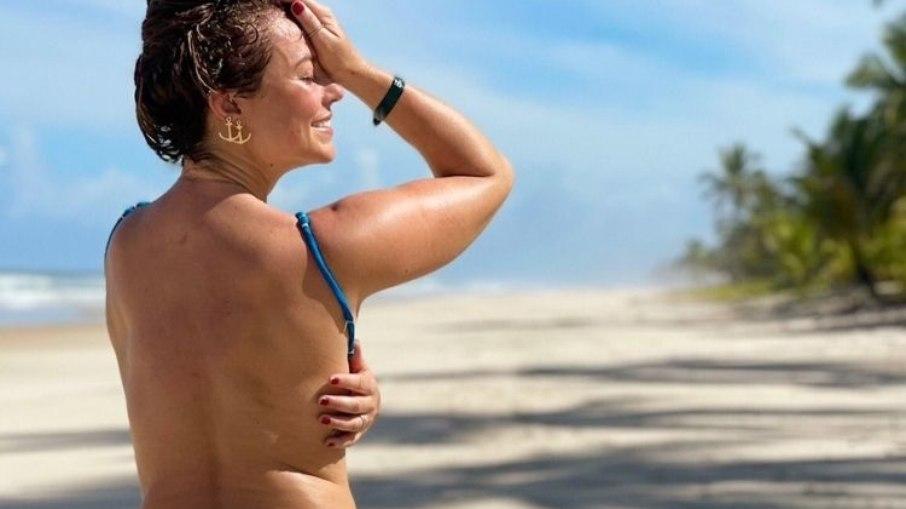 Paolla Oliveira publica #TBT ousado e fãs se derretem na web