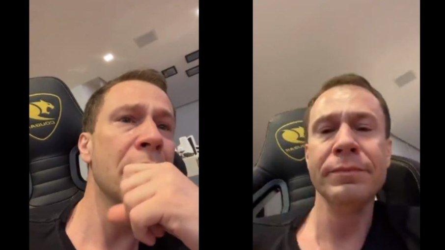 Tiago Leifert chora com homenagem no 