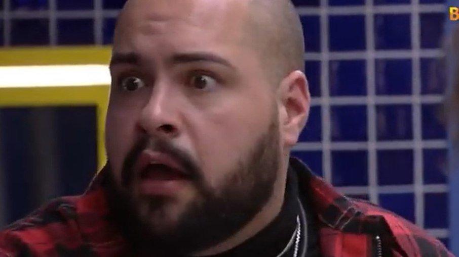 Após sugerir 'BBB do amor', internautas pedem a saída de Abravanel