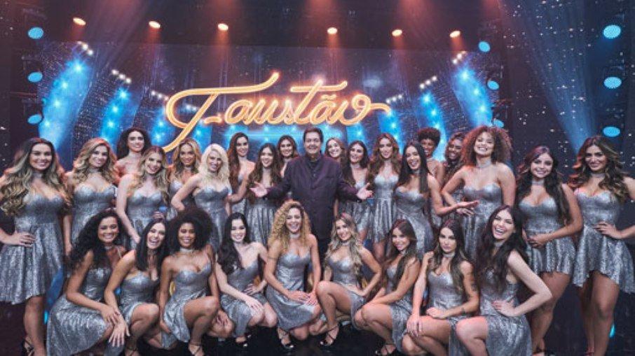Bailarinas do Faustão ganham salão de beleza express