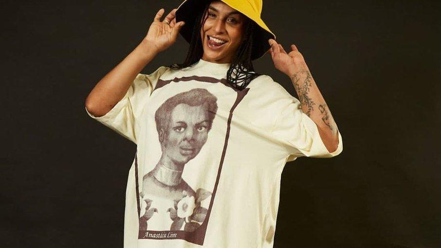 'BBB 22': entenda o significado da camiseta de Linn da Quebrada