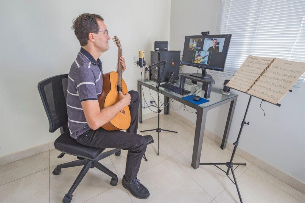 Centro Livre de Artes abre 350 vagas para Artes Cênicas, Prática Corporal e Música