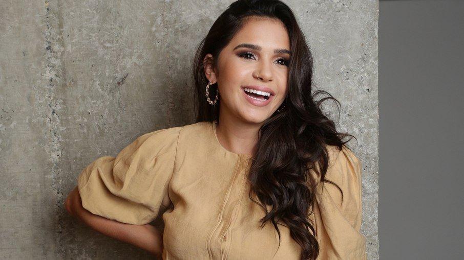 Estreia hoje! Gizelly Bicalho confina famosos no reality Casa de Verão