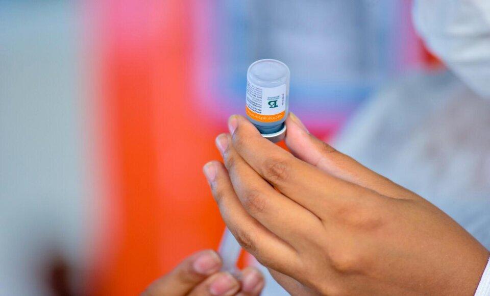 Goiás confirma 24.765 mortes e 969.099 casos da doença