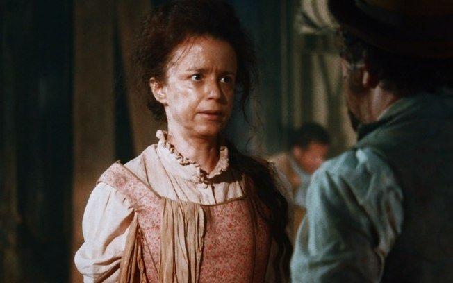 'Nos Tempos do Imperador': Vitória engata namoro com mulher