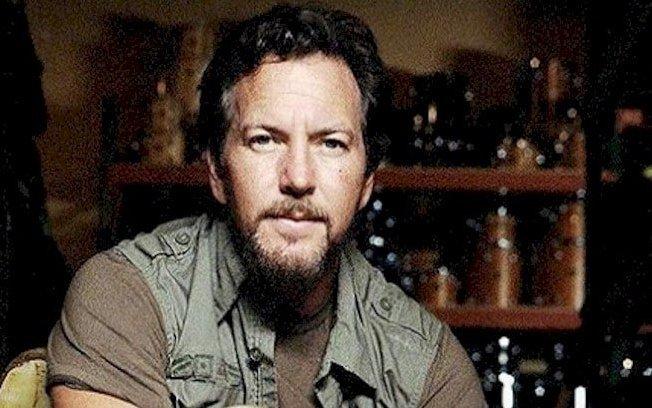 Novo álbum de Eddie Vedder terá Ringo Starr, Elton John e Stevie Wonder