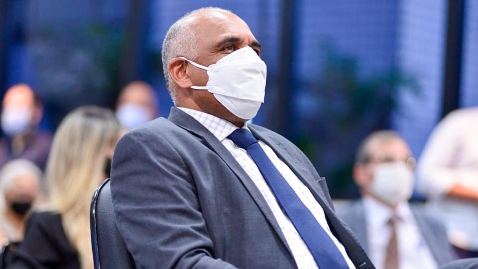 Prefeito de Goiânia, Rogério Cruz é diagnosticado com Covid-19
