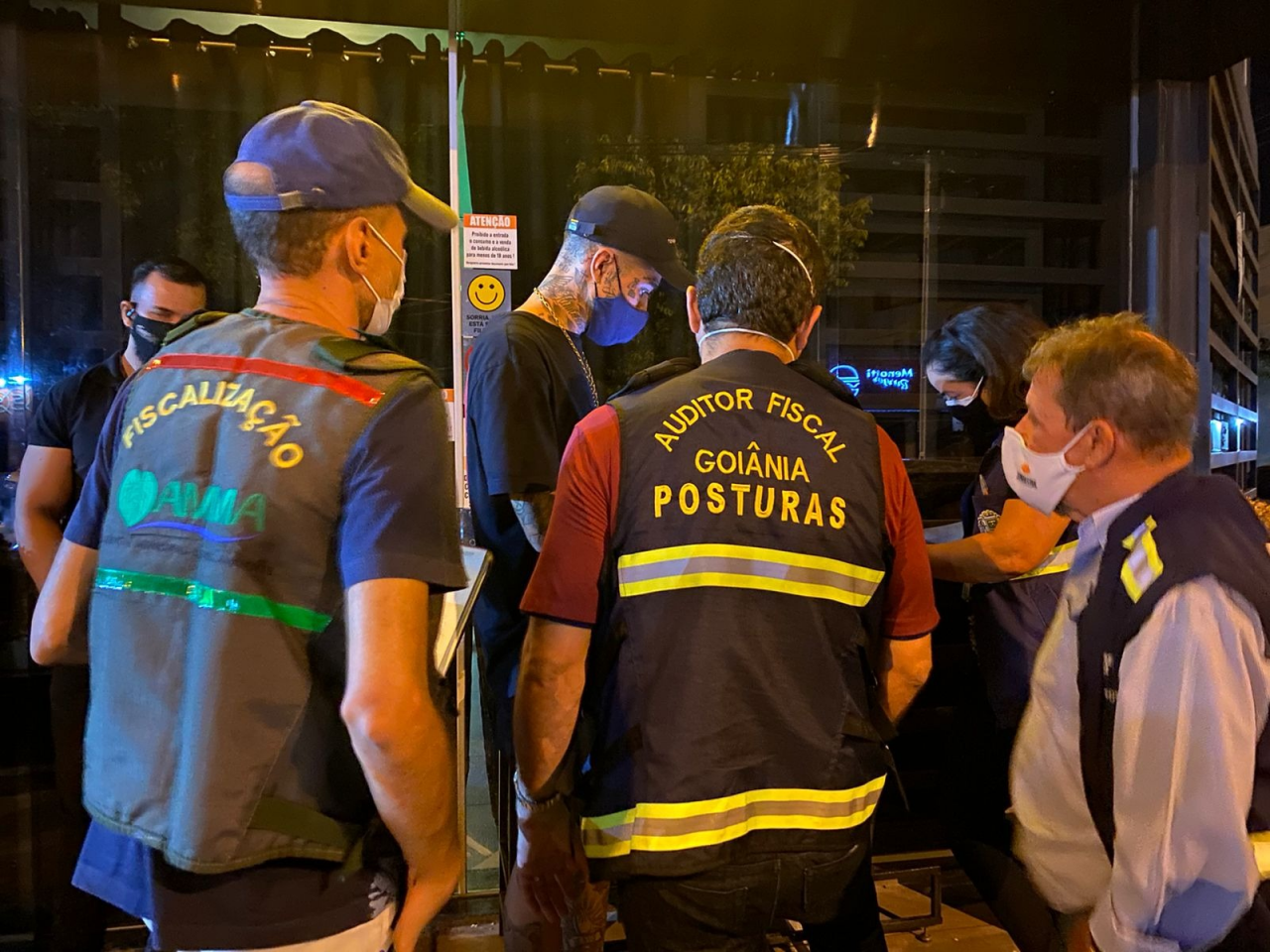 Quatro estabelecimentos são autuados por descumprir medidas sanitárias