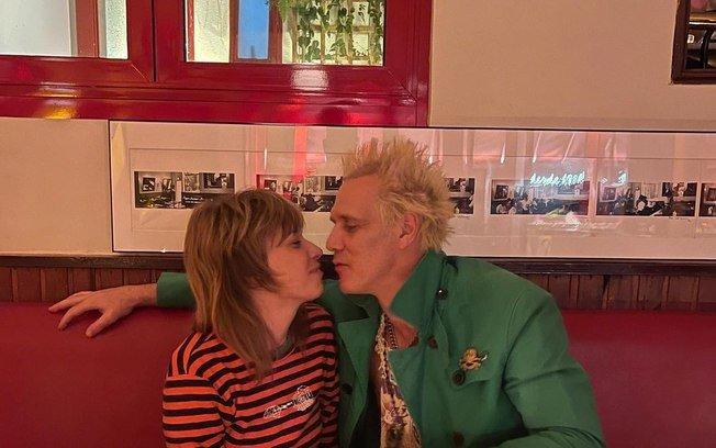 Supla se reinventa aos 55 anos e se torna influencer digital