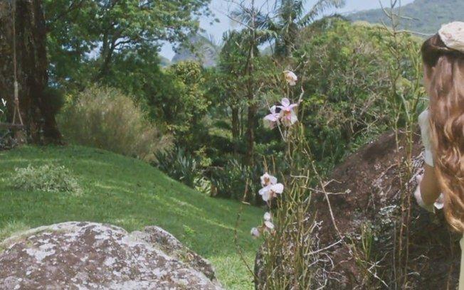 Além da Ilusão: Antes de morrer, Elisa dá primeiro beijo em Davi