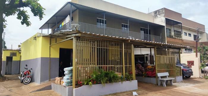 Apreendidos 250 kg de alimentos vencidos em lanchonete