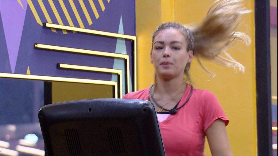 'BBB 22': Arthur fala estratégias de jogo para Bárbara de propósito