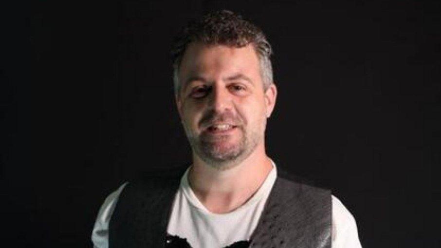 Cantor Marquês lança clipe de 