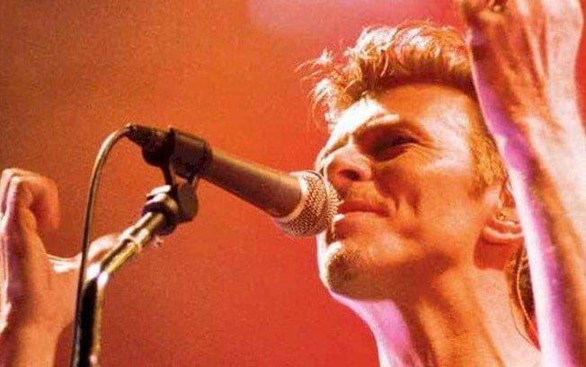 David Bowie ofereceu drogas a Michael Jackson e Randy Jackson