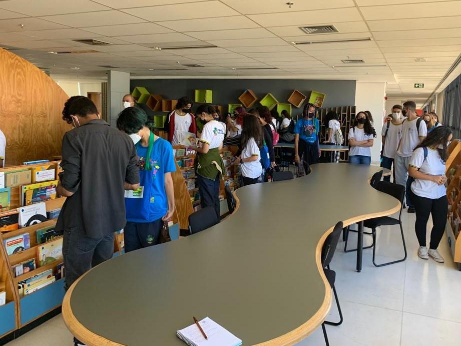 Estreia do Projeto Visita Estudantil no Oscar conquista alunos