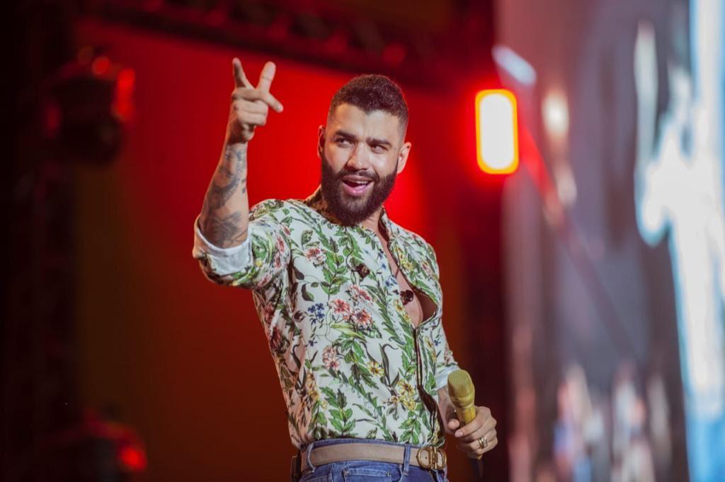 Gusttavo Lima agita Carna Verão em Caldas Novas