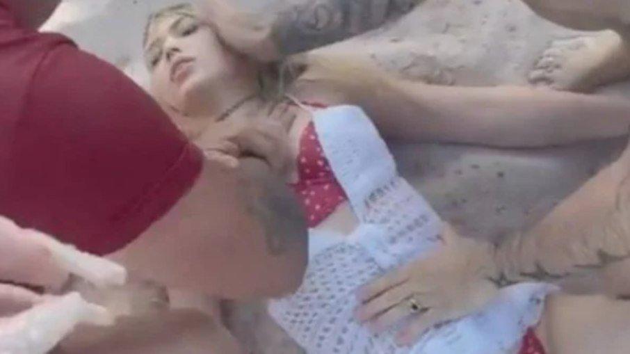 Melody publica vídeo se afogando e web diz que 