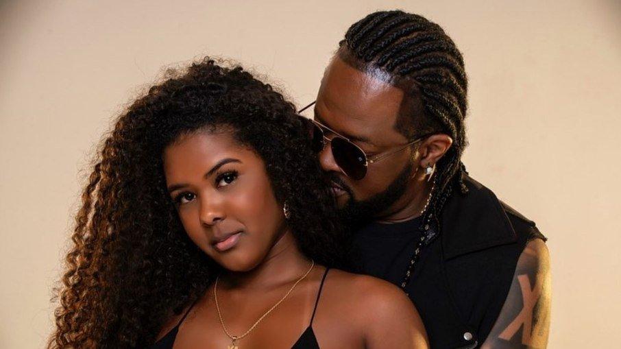 Namorada de Xande de Pilares sonha em ser mãe, mas cantor não quer