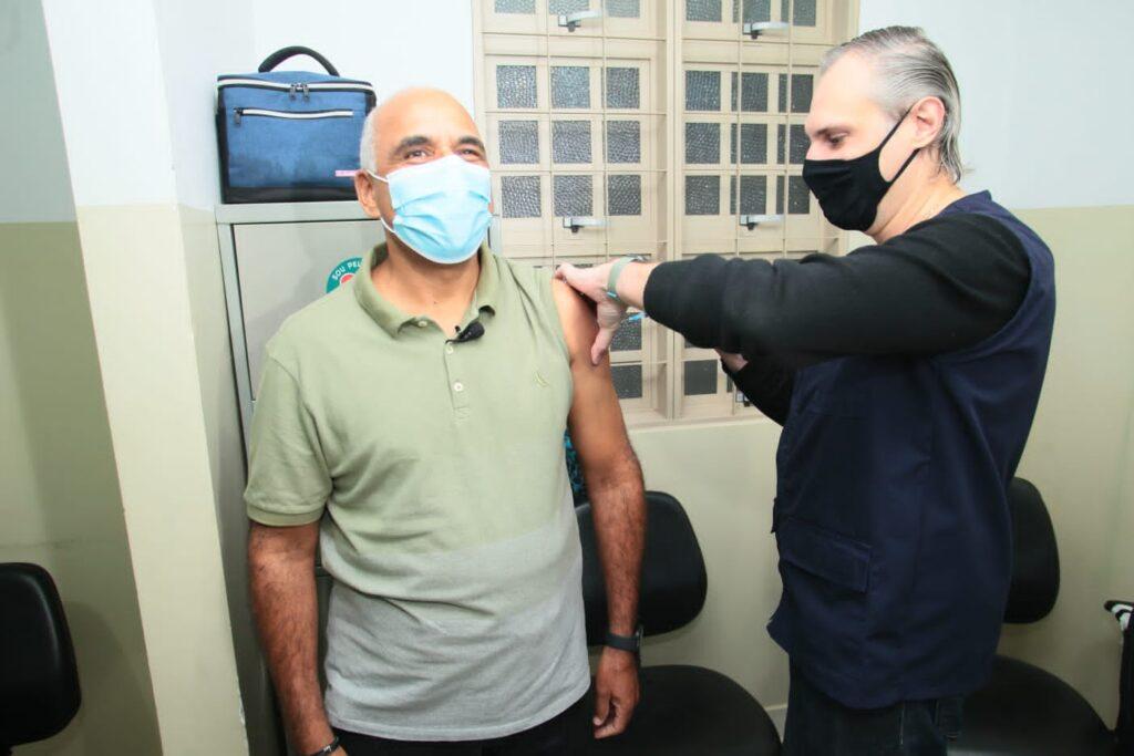 Prefeitura de Goiânia abre Dia D da Vacinação no Centro de Saúde Hortência Mendonça, Vila Redenção